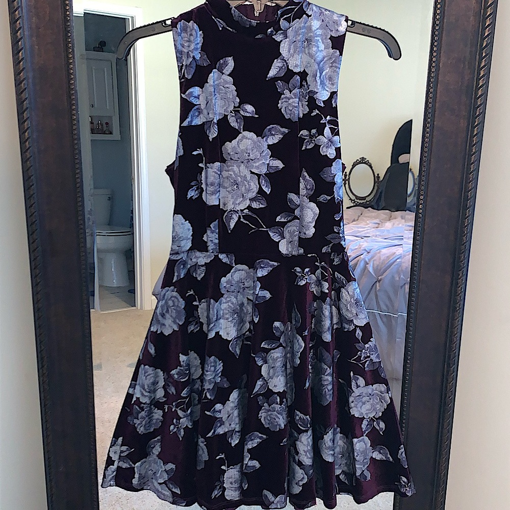 fit & flare floral velvet dress